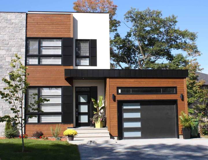 Residential Garage Door Modernization Sainte-Barbe