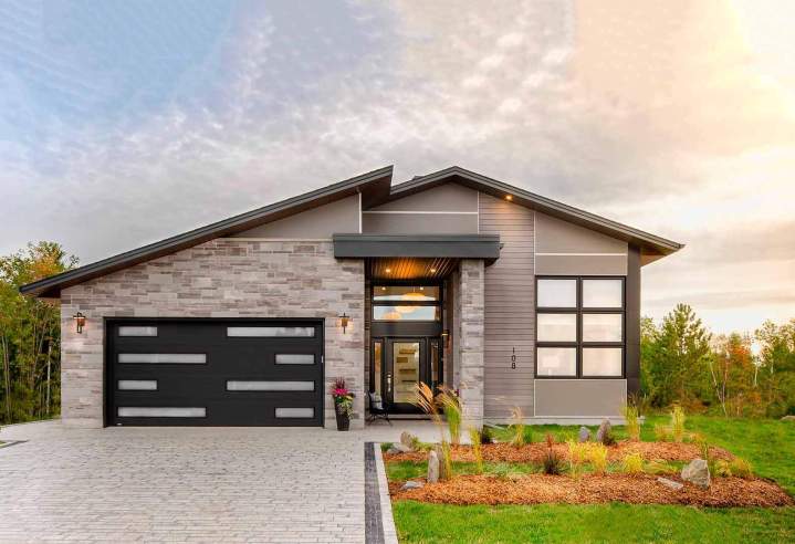 Residential Garage Door Solutions Sainte-Barbe