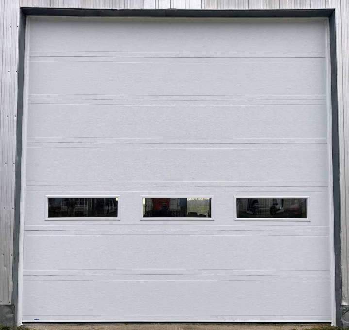 Porte de garage agricole, Candiac